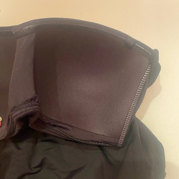 NWT Anne Cole Woman’s Live in Color Twist Front One Piece Swimsuit Black Size 8 - Picture 13 of 16